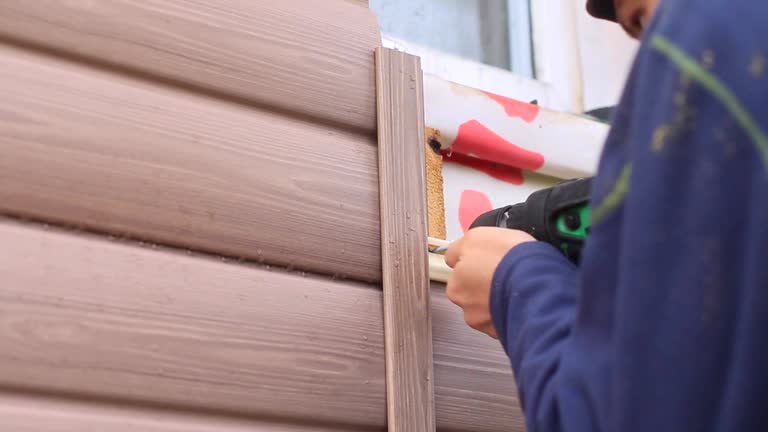 Best Siding Removal and Disposal  in Redway, CA